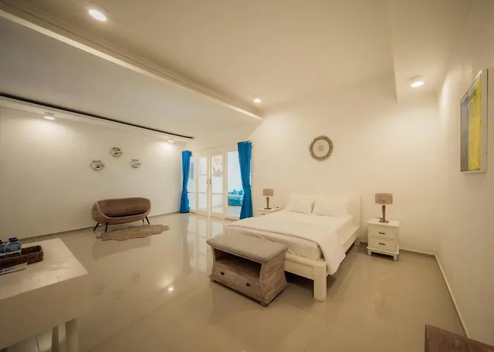 Villa Casa Sopi - Art 2br Near Batu Belig