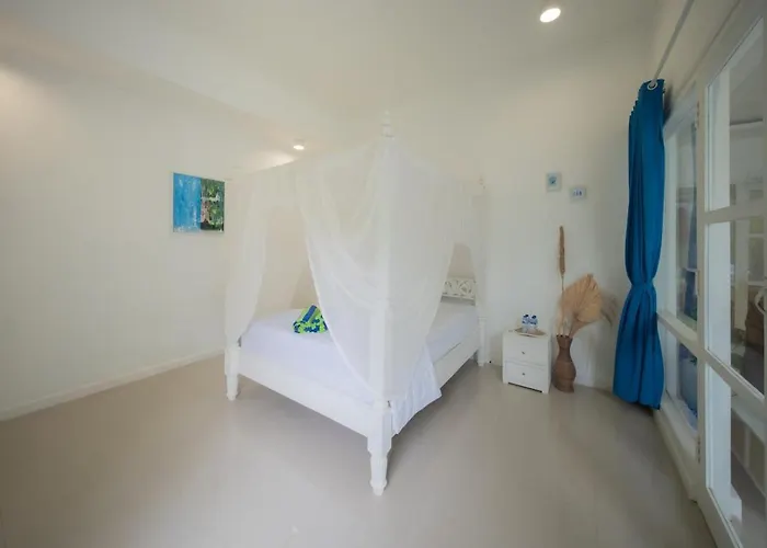 Villa Casa Sopi - Art 2br Near Batu Belig